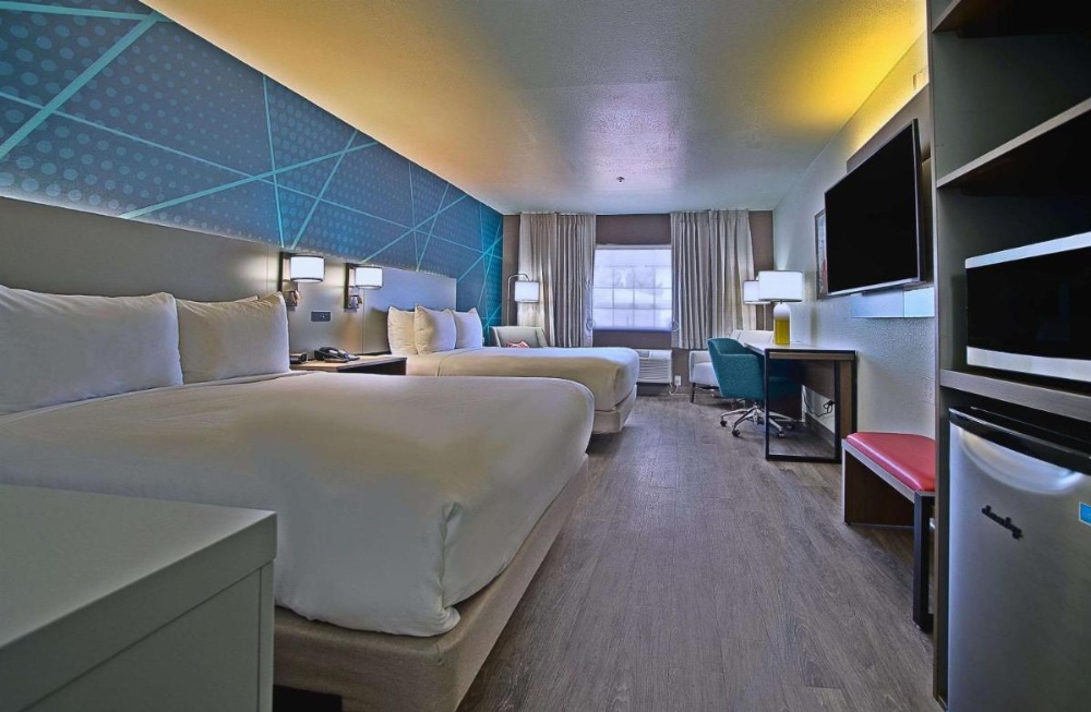 Room image 2