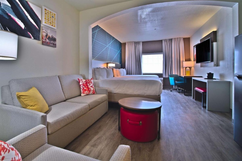 Room image 3